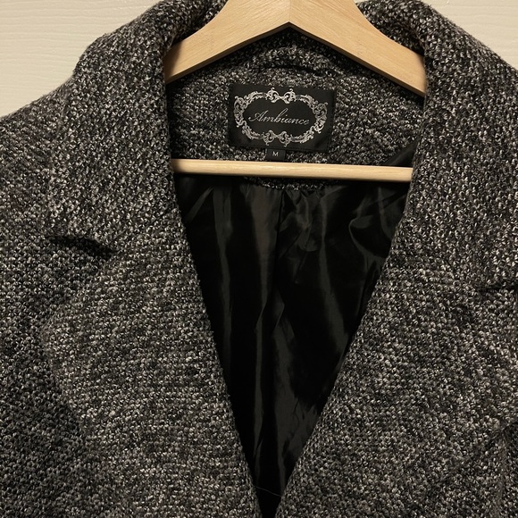 Oversized Coat - Picture 3 of 4